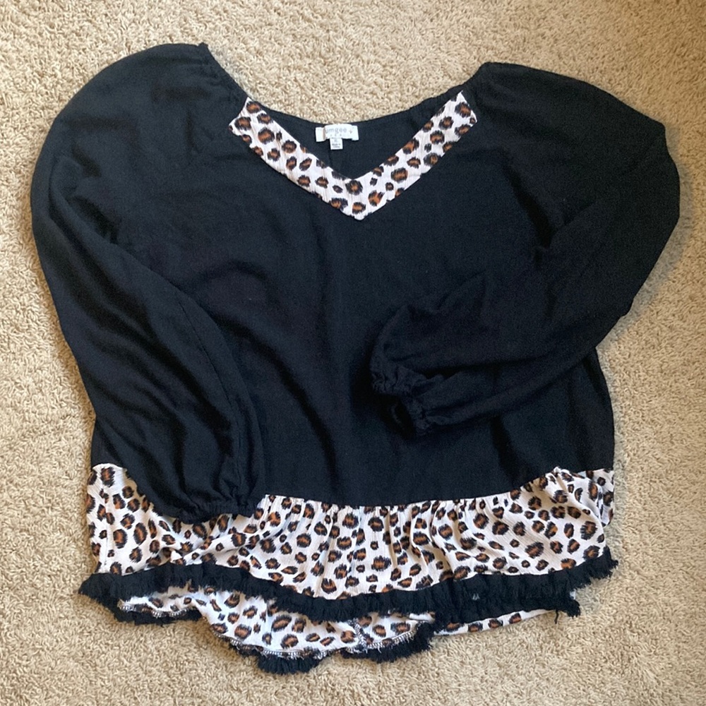 Umgee Black and Cheetah Shirt